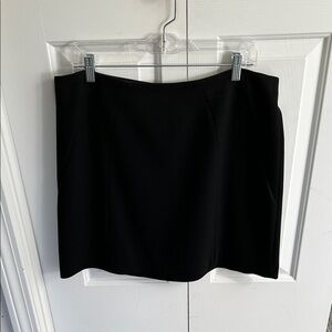 Loft black skirt size 12. Good condition.